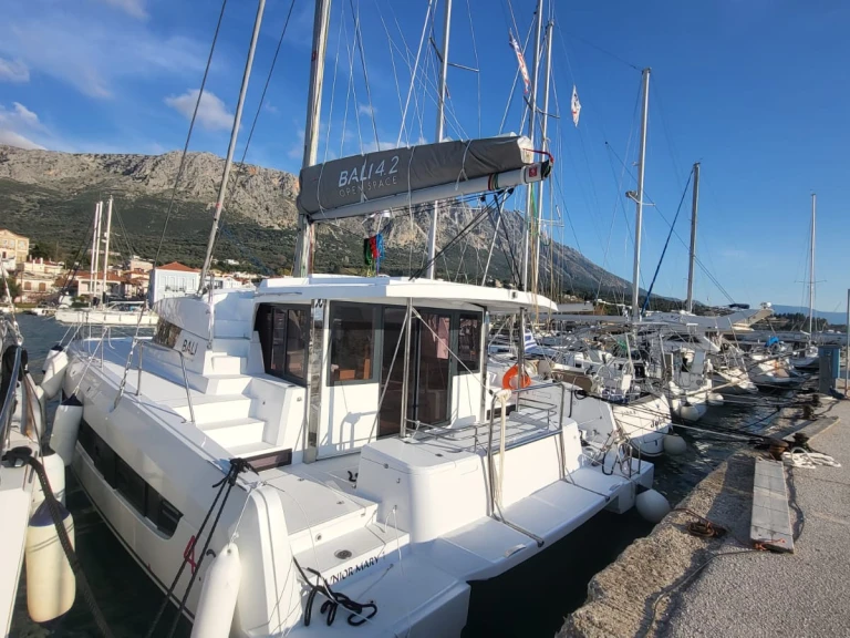 Verhuur Catamaran Bali met vaarbewijs