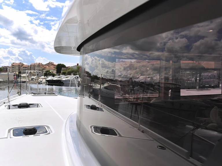 Huur Catamaran met of zonder schipper Lagoon in Pula