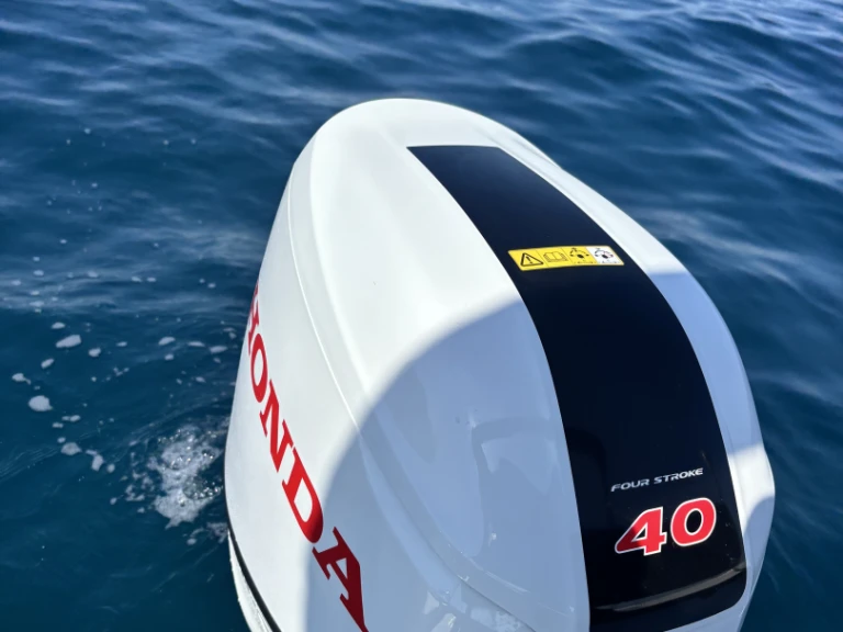 Bootverhuur Giardini-Naxos goedkoop Sport Line 19
