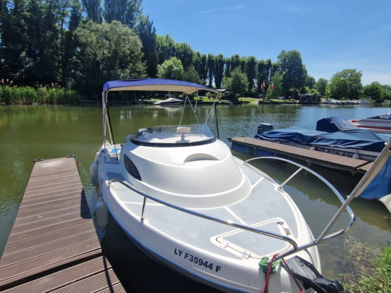 Bootverhuur Quicksilver Quicksilver 520 Flamingo in Frankrijk via SamBoat