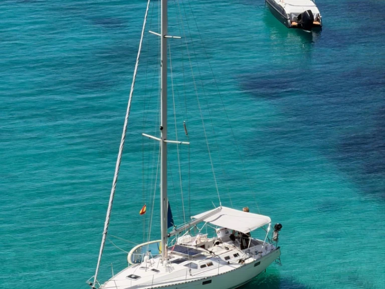 Bootverhuur Ibiza Town goedkoop Oceanis 390