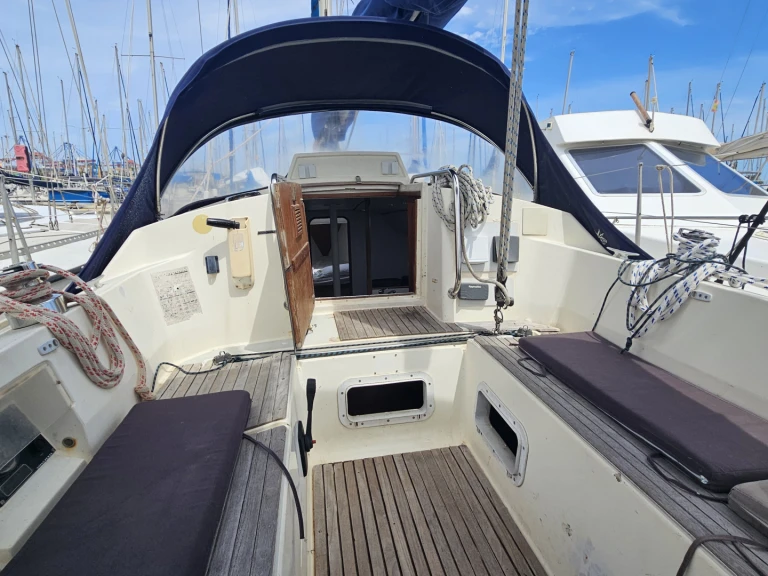 Verhuur Zeilboot Moody met vaarbewijs