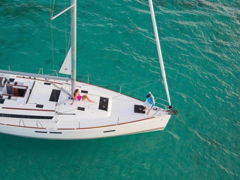 Bootverhuur Jeanneau Sun Odyssey 469 in Valletta via SamBoat