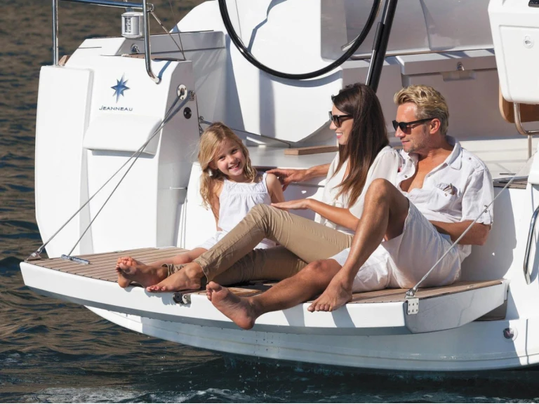 Bootverhuur Valletta goedkoop Sun Odyssey 469