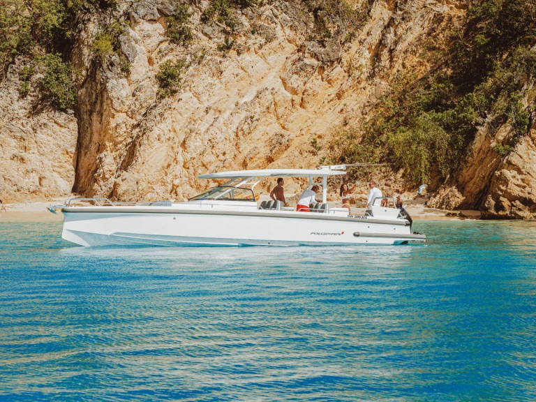 Jachthuur in Baie Nettlé - Axopar Axopar 37 Sun-Top via SamBoat