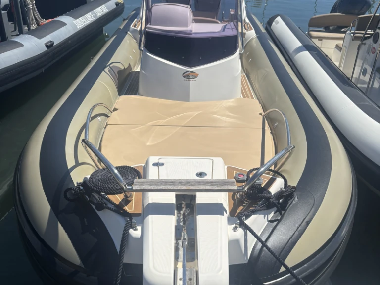 RIB te huur in Porto-Vecchio voor de beste prijs