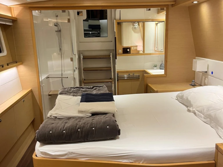Catamaran te huur in Port Grimaud voor de beste prijs