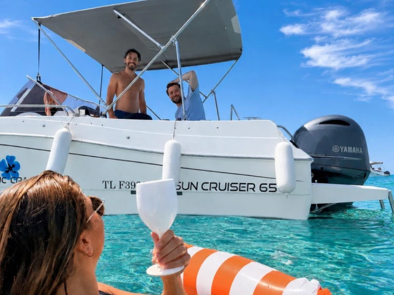 Jachthuur in Golfe-Juan - Pacific Craft Pacific Craft 650 SC via SamBoat