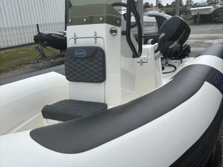 Bootverhuur Séné goedkoop 3D Tender 535 Limited