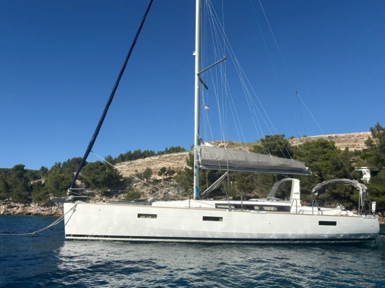 Bootverhuur Rogoznica goedkoop Oceanis 45