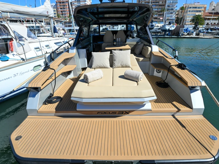 Motorboot te huur in Ibiza Town voor de beste prijs