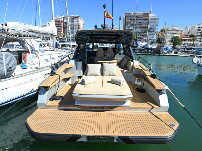 Focus 3X te huur van particulier of professional in Ibiza Town