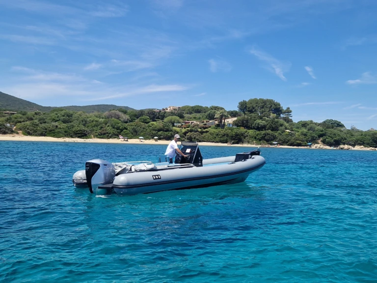 RIB te huur in Porto Rotondo voor de beste prijs