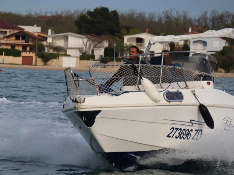 Bootverhuur Zaton goedkoop Bluemax 23 Deck