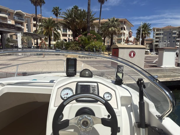 Jachthuur in Port Fréjus - Jeanneau Cap Camarat 5.5 WA via SamBoat