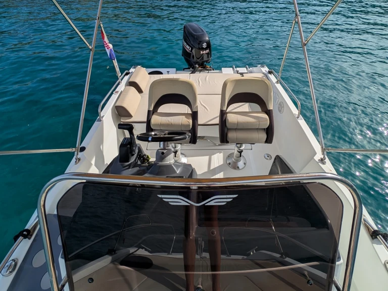 Motorboot te huur in Novalja voor de beste prijs