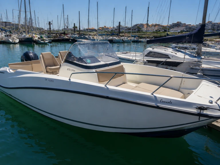 Huur een Quicksilver Activ 675 Open in La Rochelle