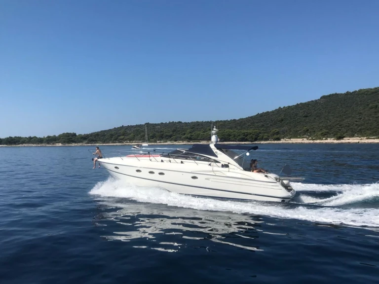Jachthuur in Golfe-Juan - Princess Princess V50 via SamBoat