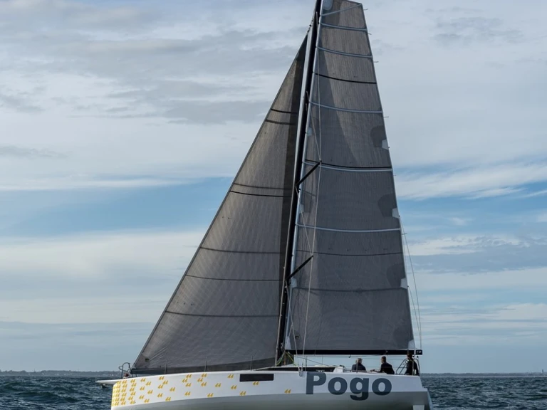 Pogo Structures Pogo 44 te huur van particulier of professional in Uturoa