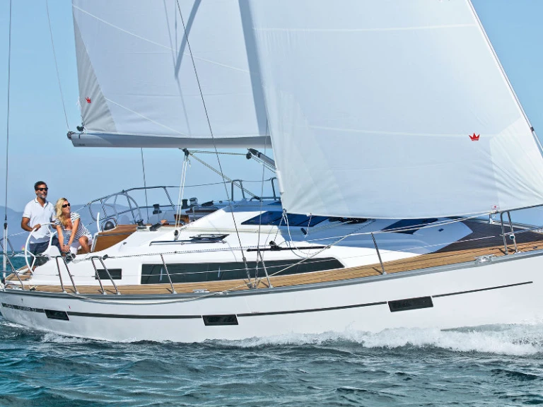 Jachthuur in Pula - Bavaria Cruiser 37 via SamBoat