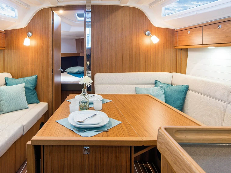 Bootverhuur Pula goedkoop Cruiser 37
