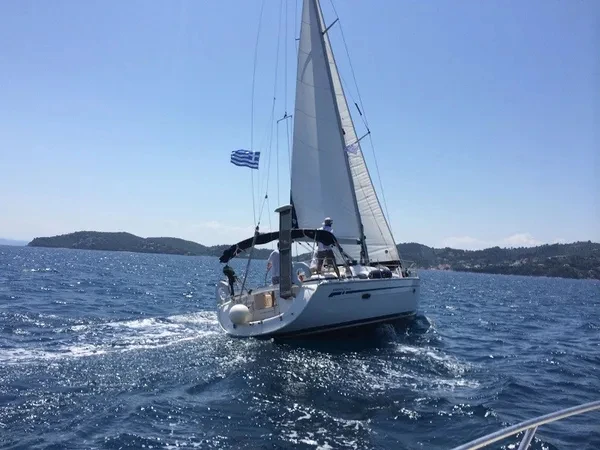Verhuur Zeilboot in Volos - Bavaria Bavaria 39 Cruiser /3cab