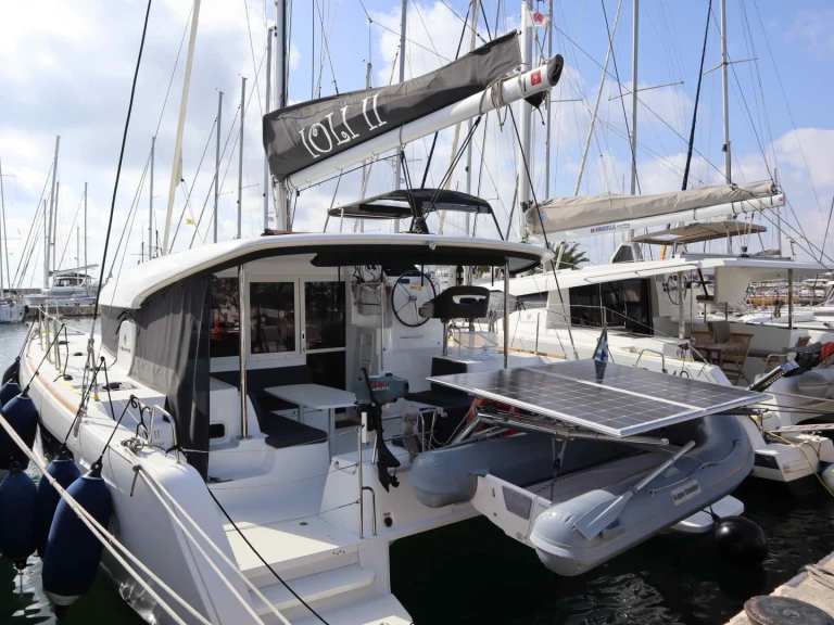Bootverhuur Lagoon Lagoon 40/4 cab in Álimos via SamBoat