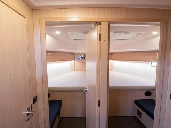 Verhuur Zeilboot Bavaria met vaarbewijs