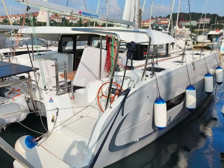 Bootverhuur Pula goedkoop Excess 11 (Cat)/6 cab
