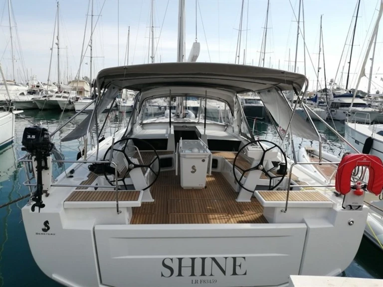 Verhuur Zeilboot Bénéteau met vaarbewijs