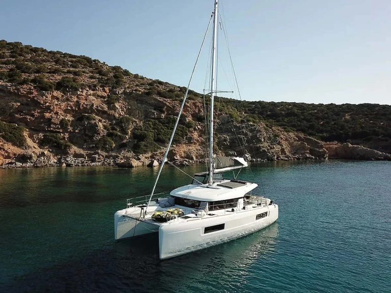 Bootverhuur Lagoon Lagoon 40/4 cab in Álimos via SamBoat