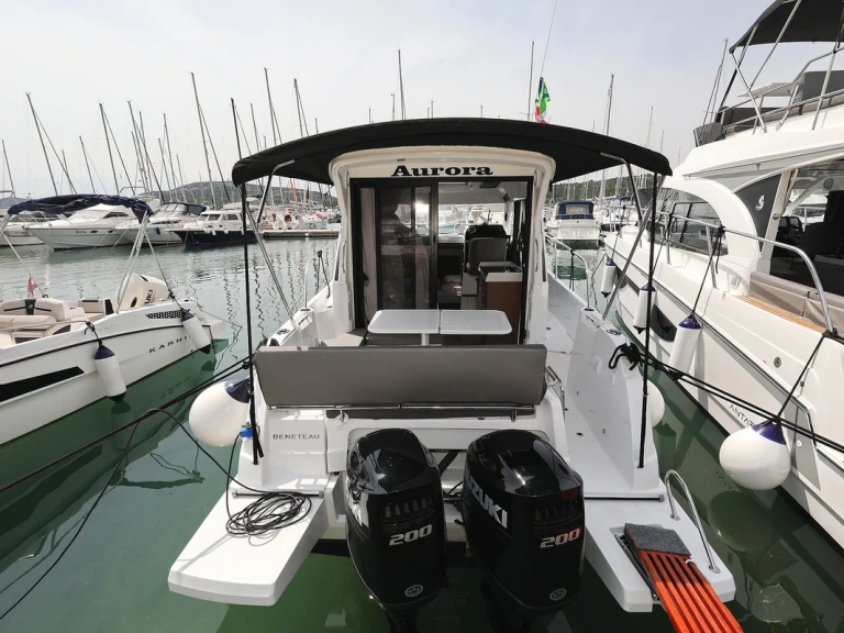 Huur Motorboot met of zonder schipper Bénéteau in Biograd na Moru