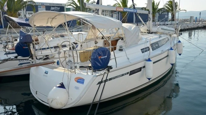 Jachthuur in Biograd na Moru - Bavaria Cruiser 33 via SamBoat