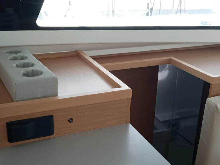 Verhuur Catamaran Excess met vaarbewijs