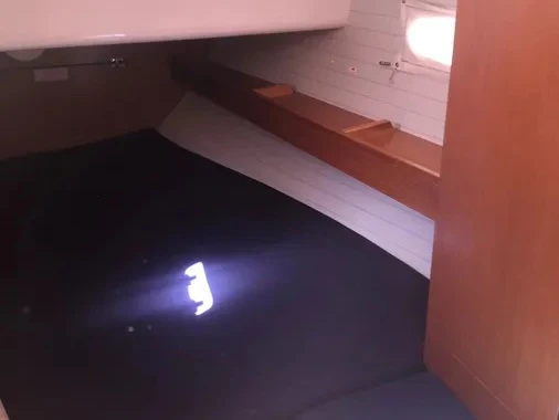 Verhuur Zeilboot in Néa Péramos - Bavaria Bavaria 43 Cruiser /3cab