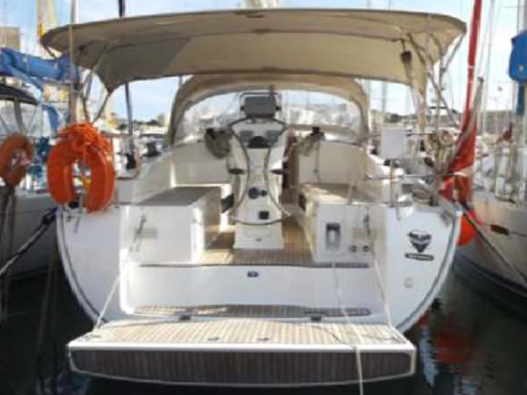 Jachthuur in Kalkara - Bavaria Bavaria Cruiser 36 /3cab via SamBoat