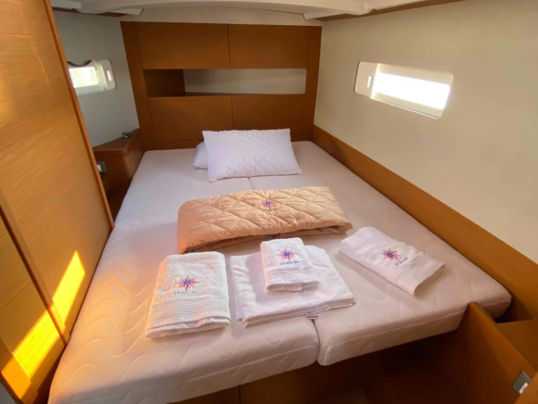 Jeanneau Sun Odyssey 410 /3cab te huur van particulier of professional in Lefkáda