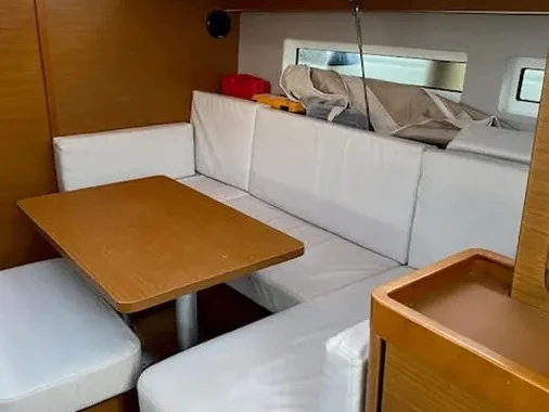 Jachthuur in Paros (Eiland) - Jeanneau Sun Odyssey 440 (4cab) via SamBoat