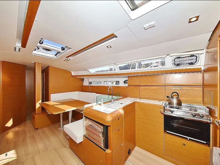 Jeanneau Sun Odyssey 449 (4 cab.) te huur van particulier of professional in Rhodes (City)