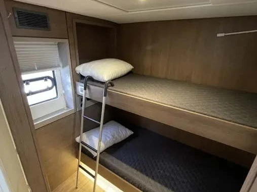 Huur een Bali Bali 4.8/6 cab in Álimos