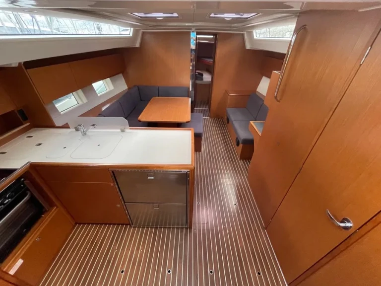 Verhuur Zeilboot in Álimos - Bavaria Bavaria C45 Holiday /5cab