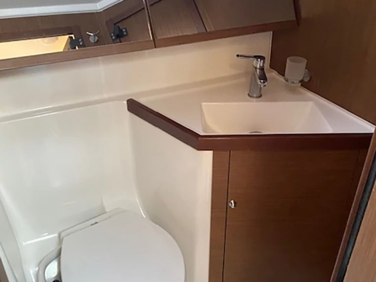 Bénéteau Oceanis 40.1 te huur van particulier of professional in Bormes-les-Mimosas