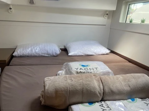 Jachthuur in Paros (Eiland) - Lagoon Lagoon 40/4 cab via SamBoat