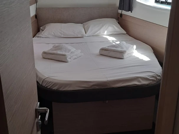 Jachthuur in Propriano - Fountaine Pajot Astréa 42 Quatuor CAT/6 cab via SamBoat