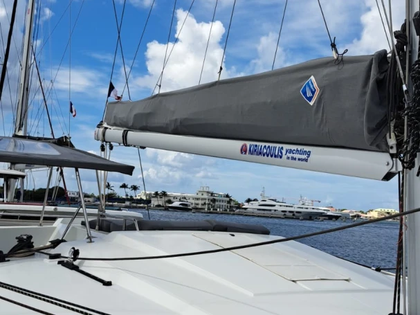 Verhuur Catamaran in Propriano - Fountaine Pajot Astréa 42 Quatuor CAT/6 cab
