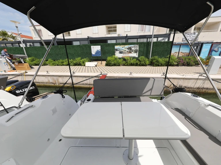 Huur Motorboot met of zonder schipper Bénéteau in Biograd na Moru