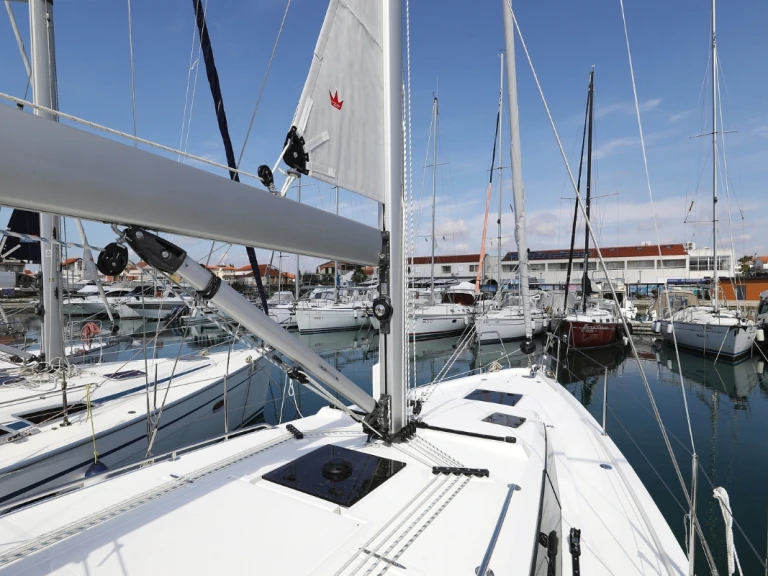 Verhuur Zeilboot Bavaria met vaarbewijs