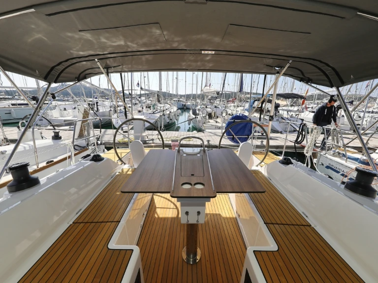 Bavaria Bavaria C38 te huur van particulier of professional in Biograd na Moru