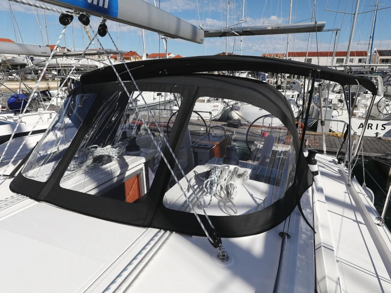 Bootverhuur Biograd na Moru goedkoop Bavaria C42