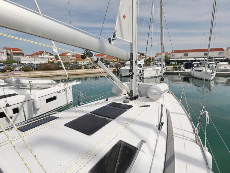 Verhuur Zeilboot in Biograd na Moru - Bavaria Cruiser 37